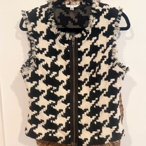Cabi Black and White Houndstooth Vest - Size M